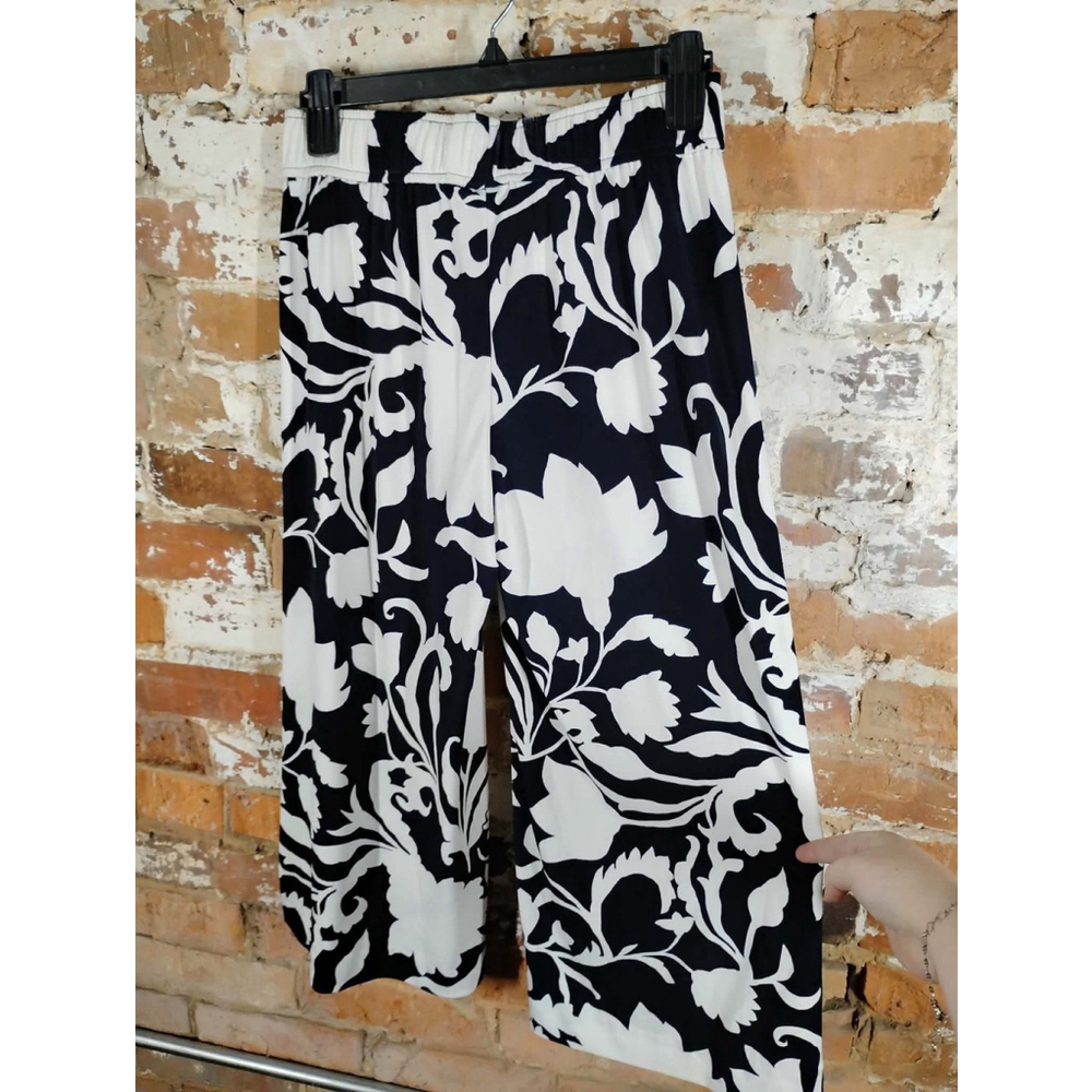 Chico's Ankle Pants Womens Size 00 Black Floral Wide Leg Pull On